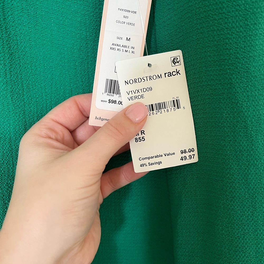 NWT! BCBG Spring Dress - Picture 5 of 8